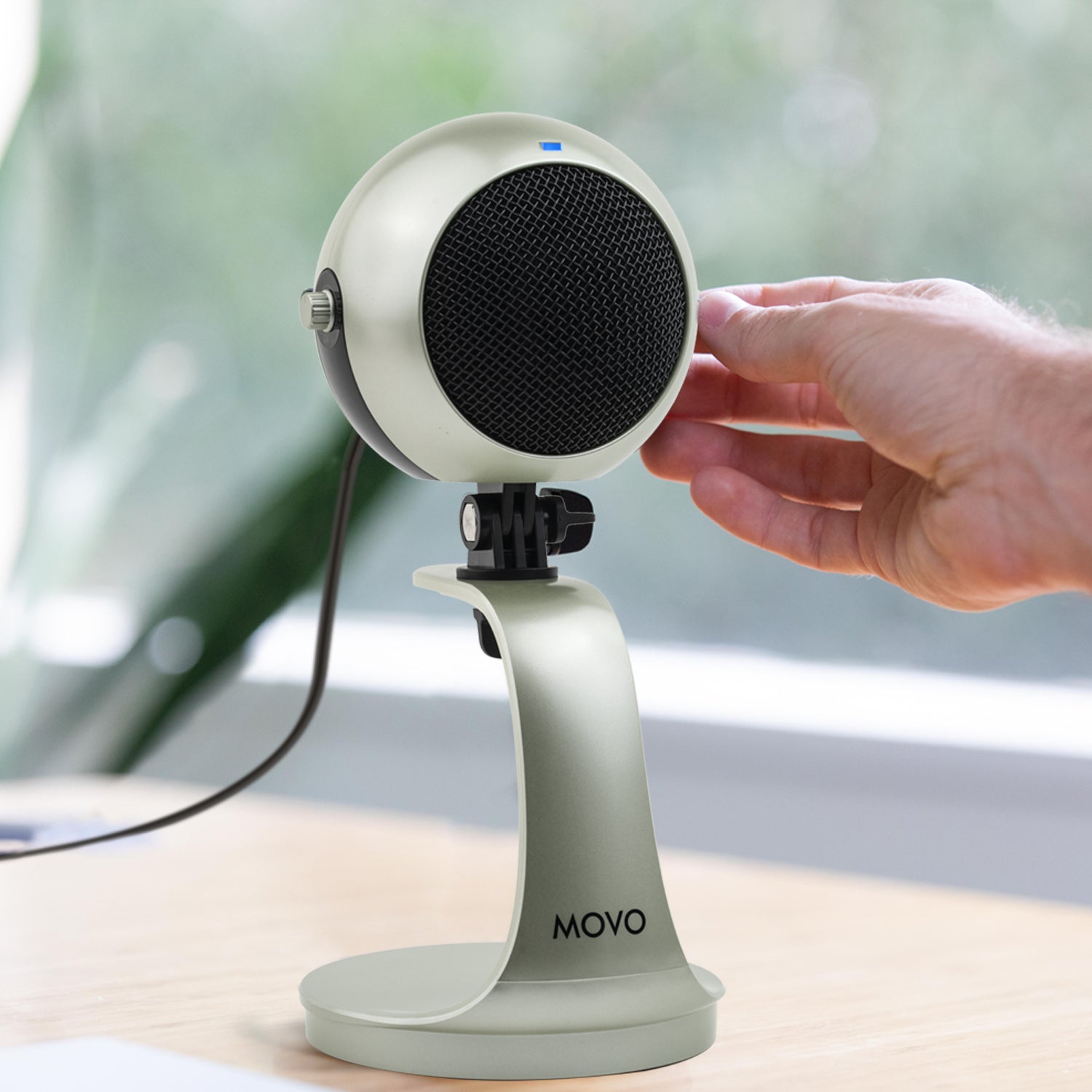 USB Microphone with Desktop Stand in White - Movo